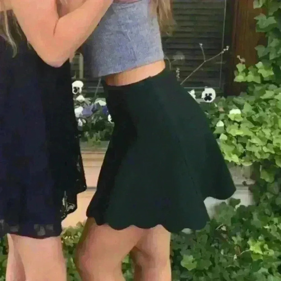 SOLD Women's Green Scalloped Mini Skirt - Picture 2 of 7